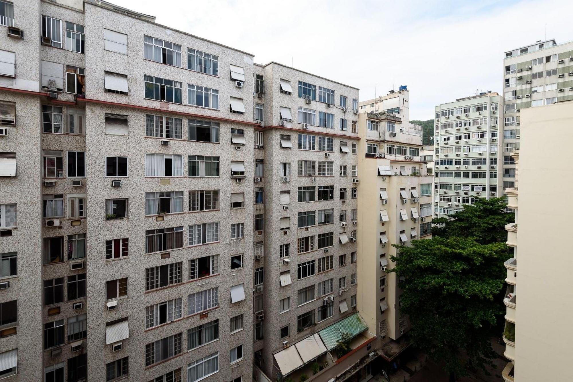 Estudio C/ Varanda A 200m Da | Cdm 13/907 *